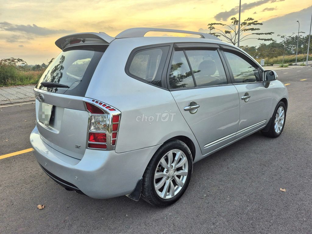 Kia Carens 2011 - ảnh 4