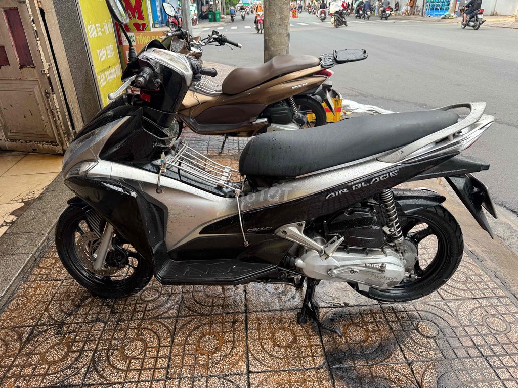 Honda Air Blade 2011 - ảnh 1