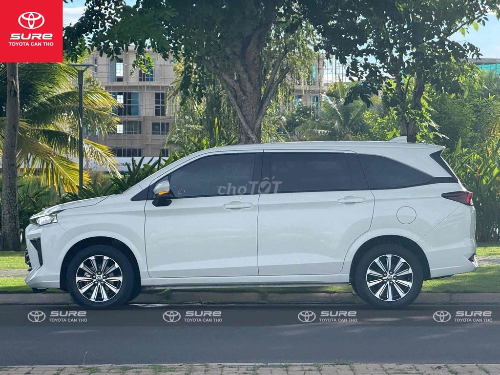Toyota Avanza Premio - ảnh 3