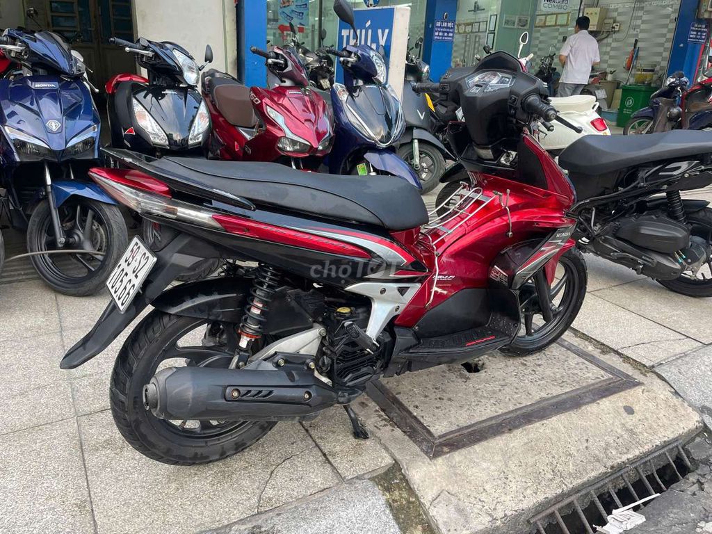 Honda Air Blade 2010 - ảnh 2
