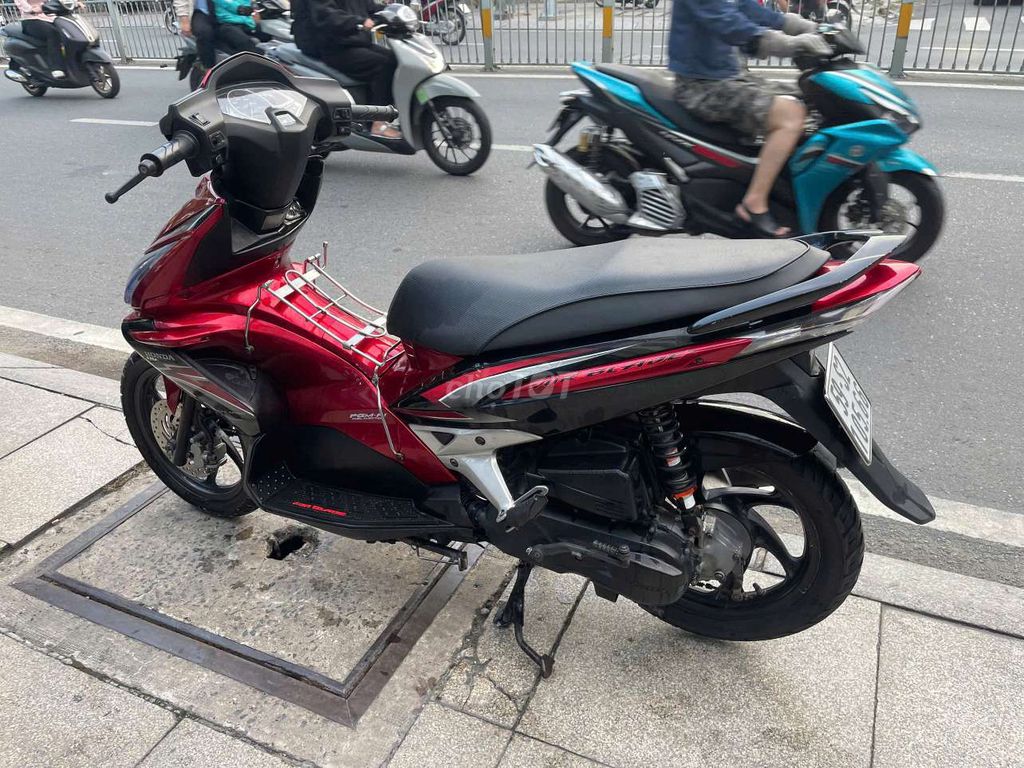 Honda Air Blade 2010 - ảnh 3