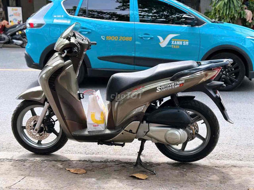 Honda SH 2010 - ảnh 2