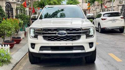 Ford Everest 2023 - ảnh 1