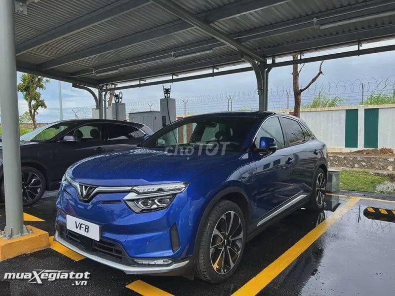 VinFast VF8 - ảnh 2
