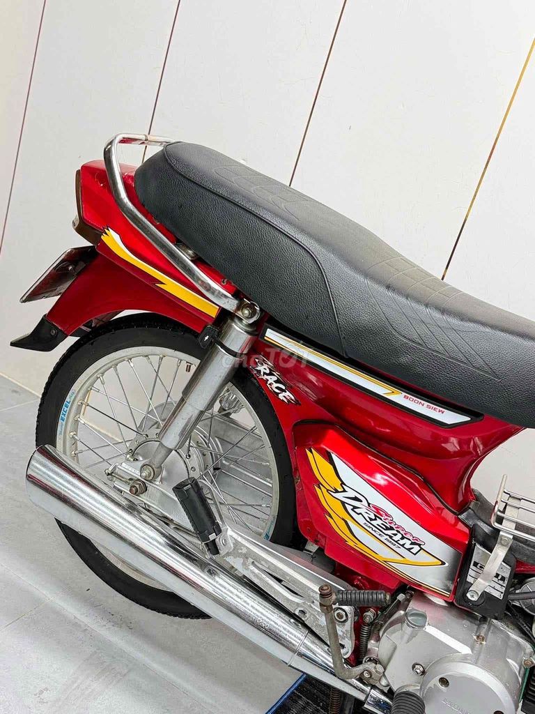 Honda Dream 2000 - ảnh 2