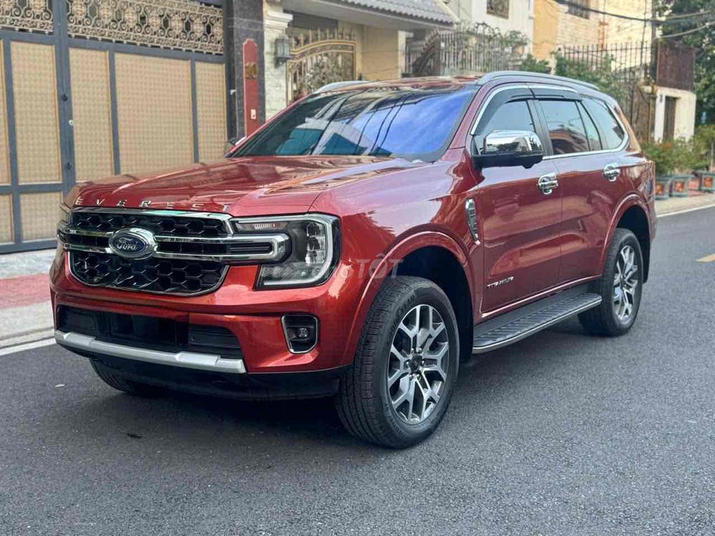 Ford Everest 2023 - ảnh 3