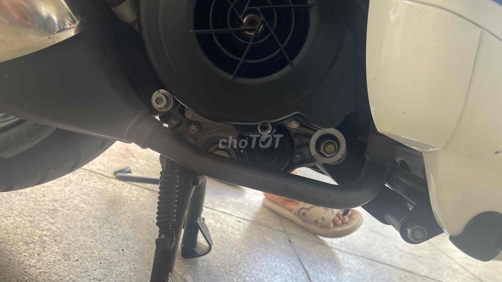 Piaggio Vespa 2022 - ảnh 5