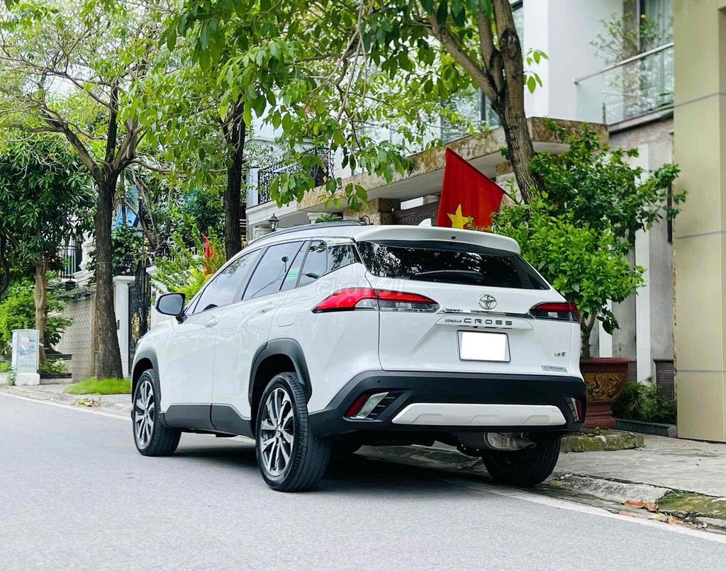 Toyota Corolla Cross - ảnh 4