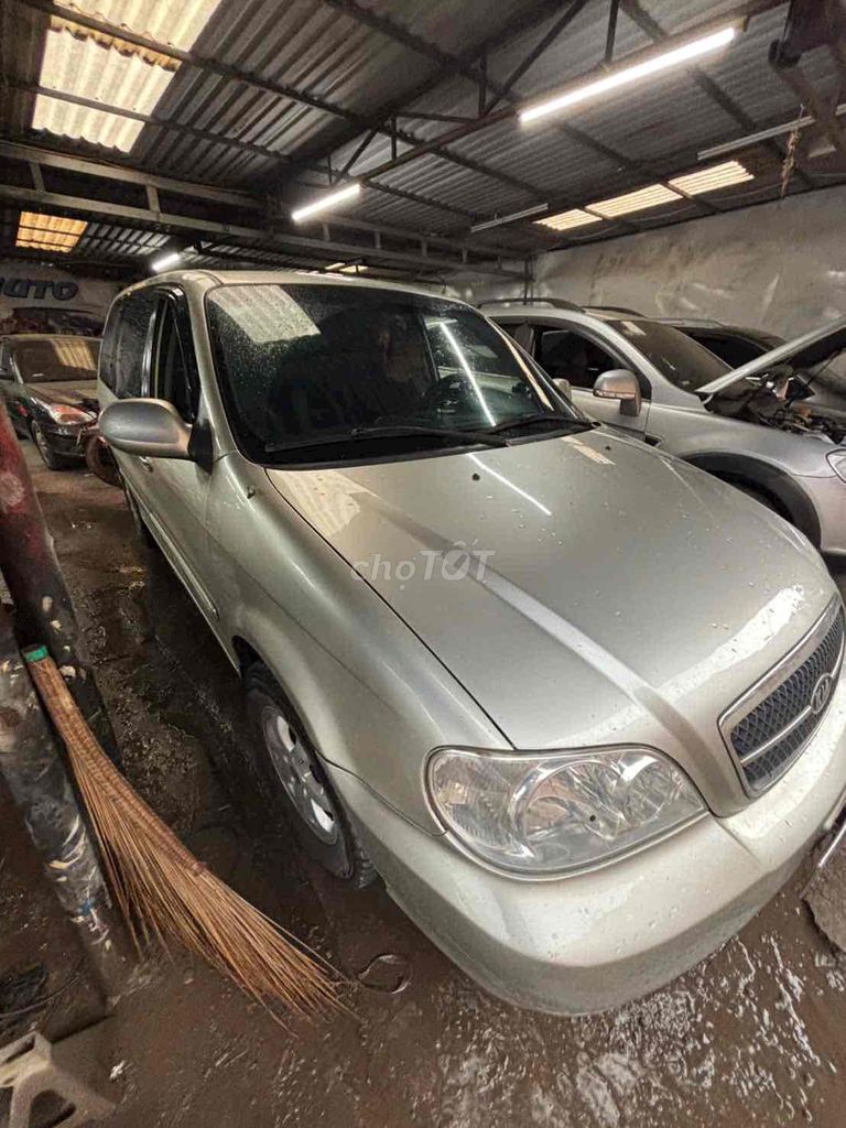 Kia Carnival - ảnh 1