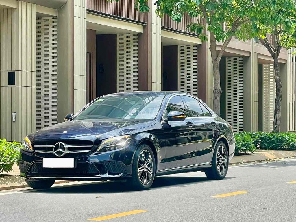 Mercedes-Benz 2020 - ảnh 1