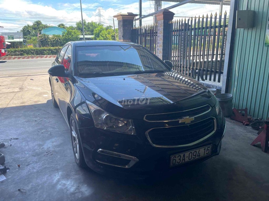 Chevrolet Cruze 2018 - ảnh 1