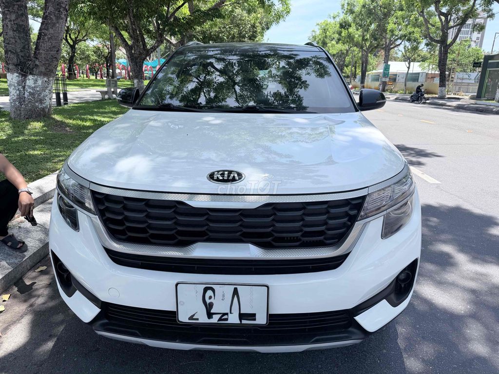 Kia Seltos 2021 - ảnh 1