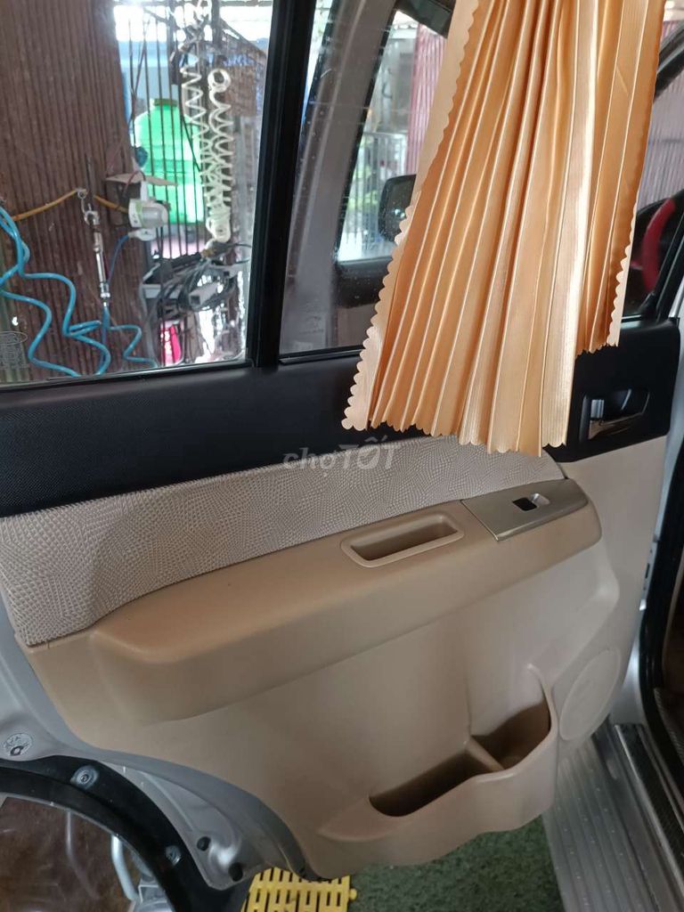 Ford Everest - ảnh 4