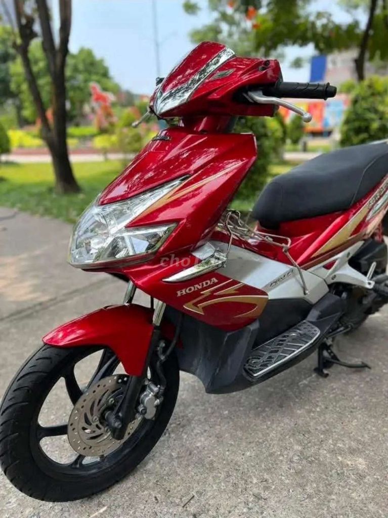 Honda Air Blade 2010 - ảnh 2