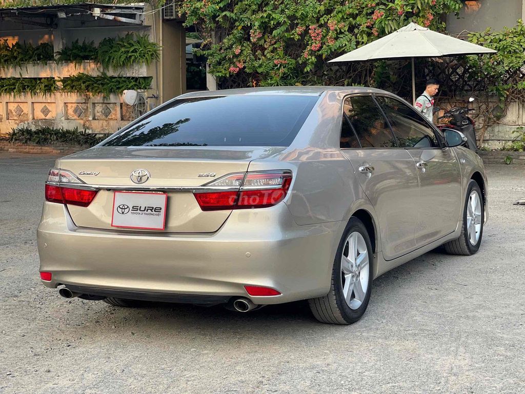 Toyota Camry 2017 - ảnh 4