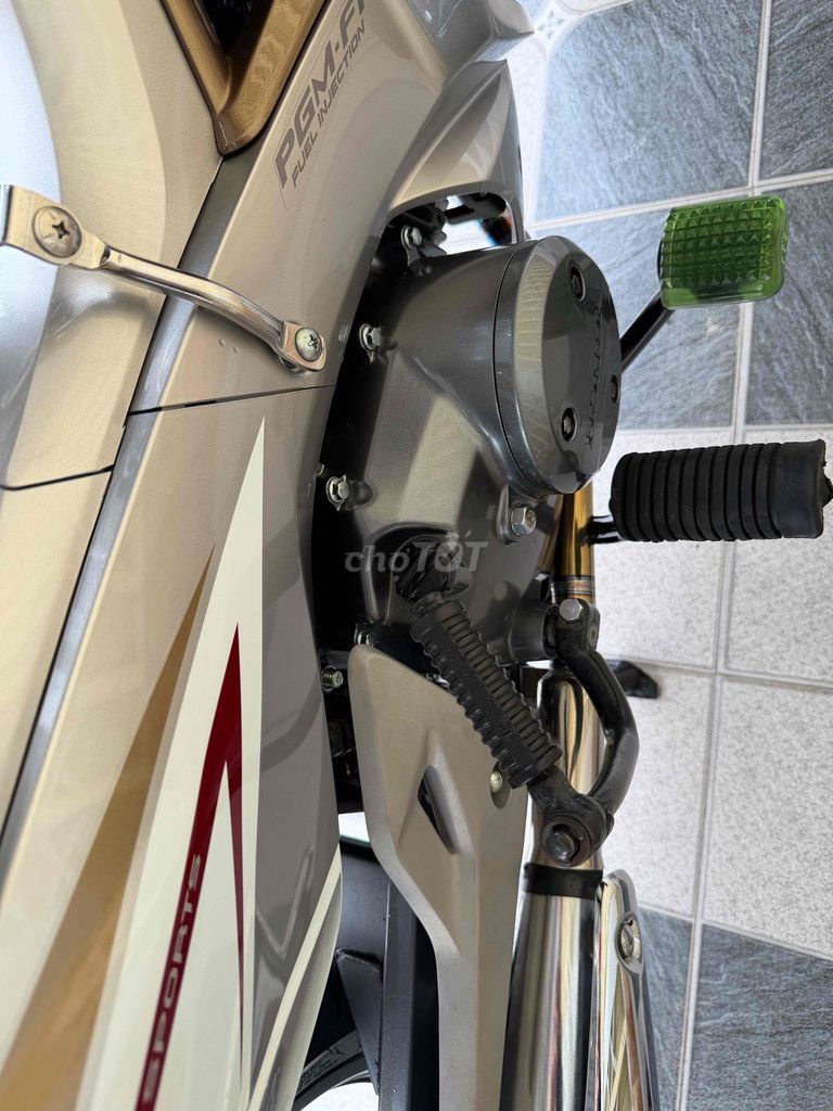 Honda Future 2010 - ảnh 3
