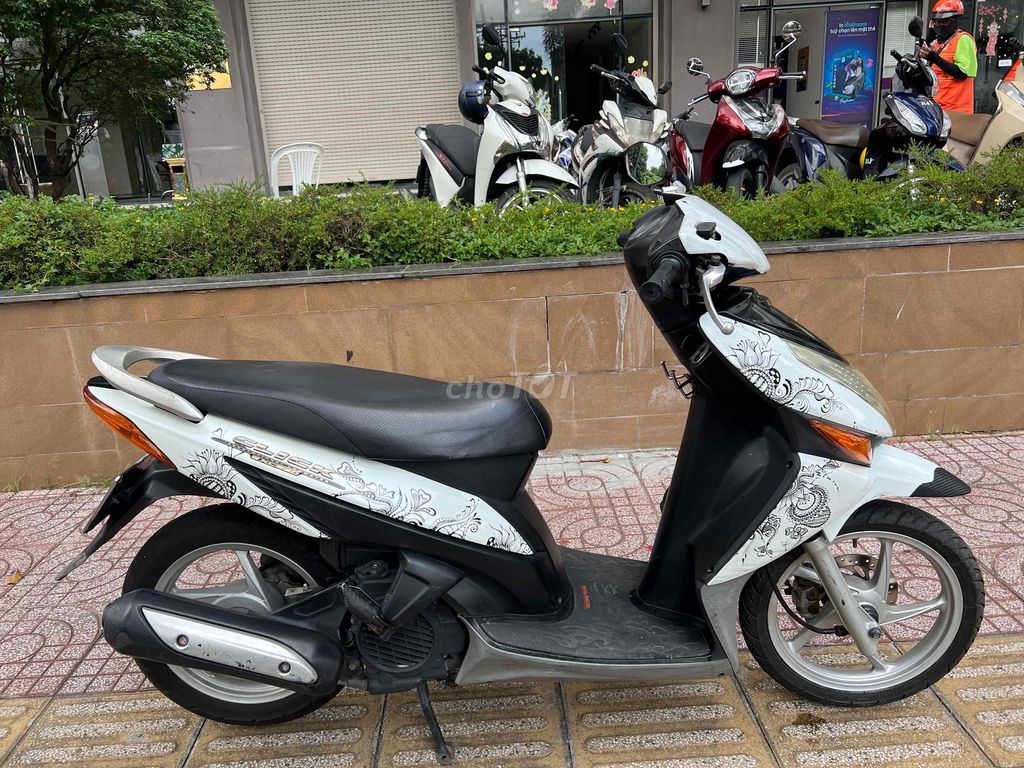 Honda Click 2009 - ảnh 2