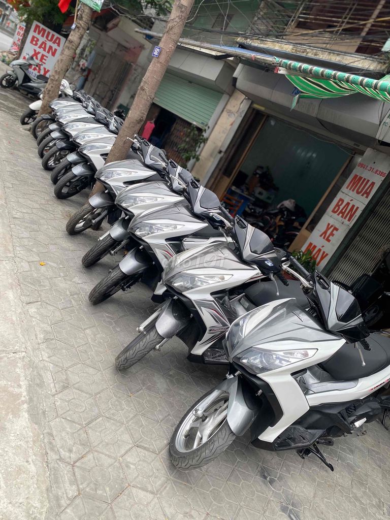 Honda Air Blade - ảnh 2
