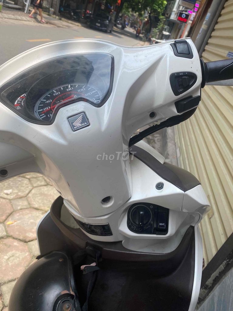 Honda Vision 2017 - ảnh 1