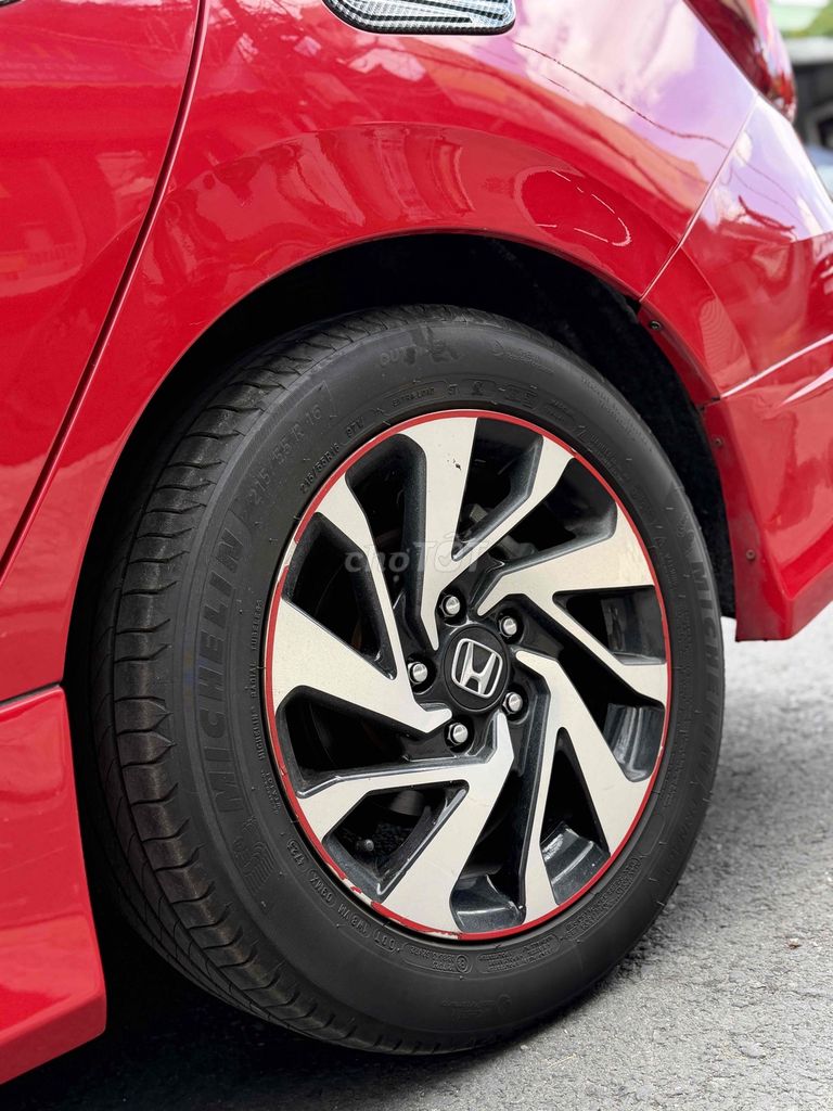 Honda Civic 2018 - ảnh 3