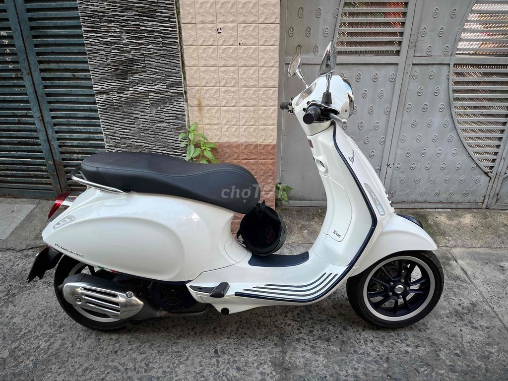 Piaggio Vespa 2023 - ảnh 1