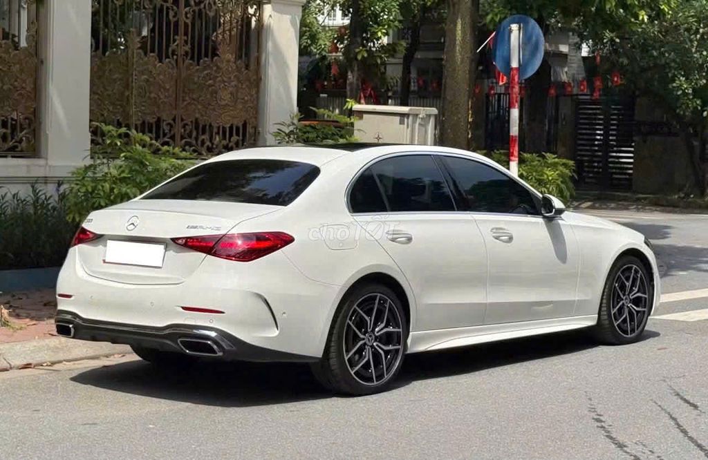 Mercedes-Benz 2022 - ảnh 2