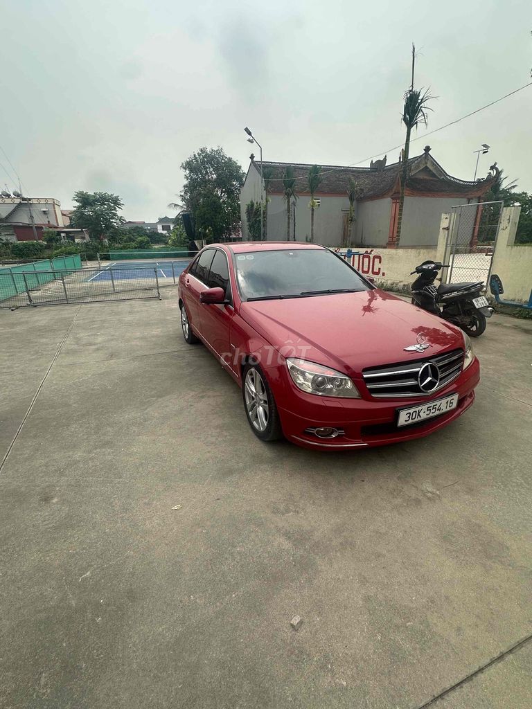 Mercedes-Benz 2010 - ảnh 1