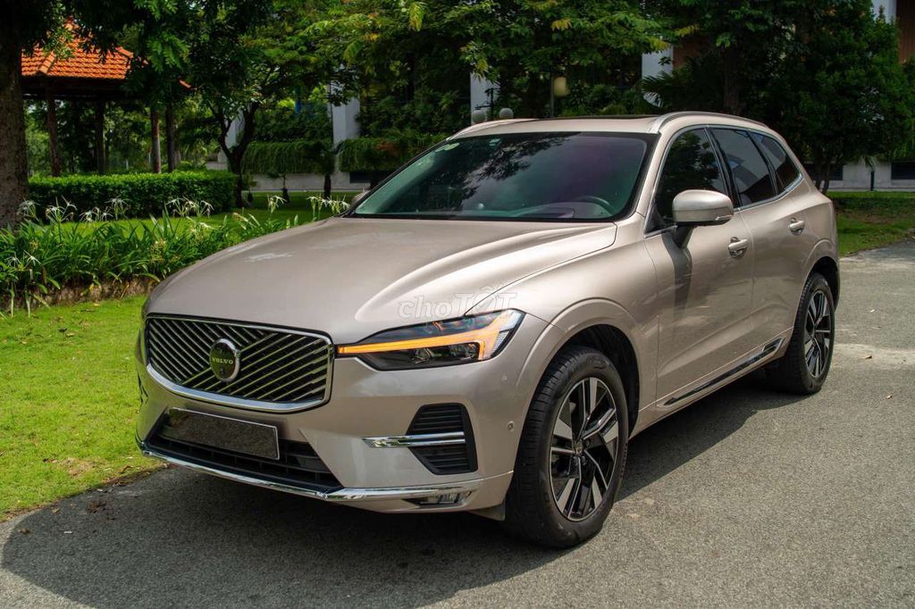 Volvo XC60 2026 - ảnh 1