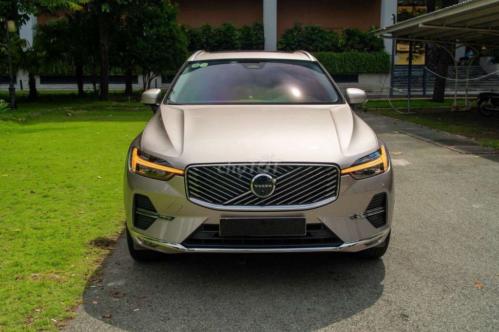 Volvo XC60 2026 - ảnh 2