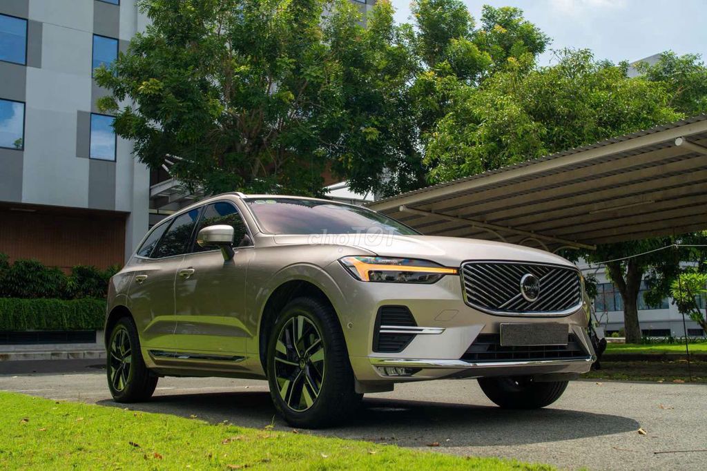 Volvo XC60 2026 - ảnh 3