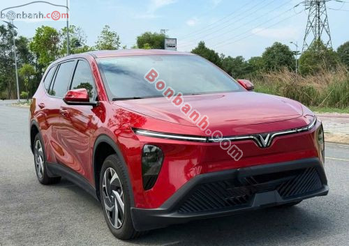 VinFast Limo Green AT 2026 - ảnh 1