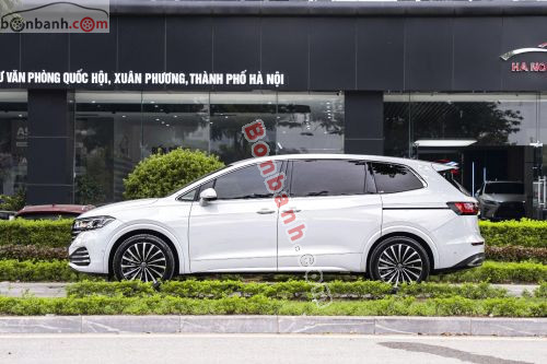 Volkswagen Viloran Luxury 2024 - ảnh 5
