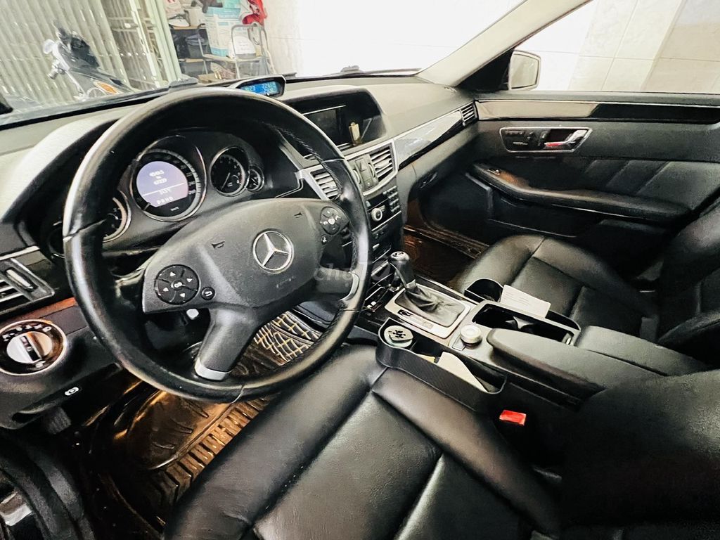 Mercedes-Benz 2010 - ảnh 3