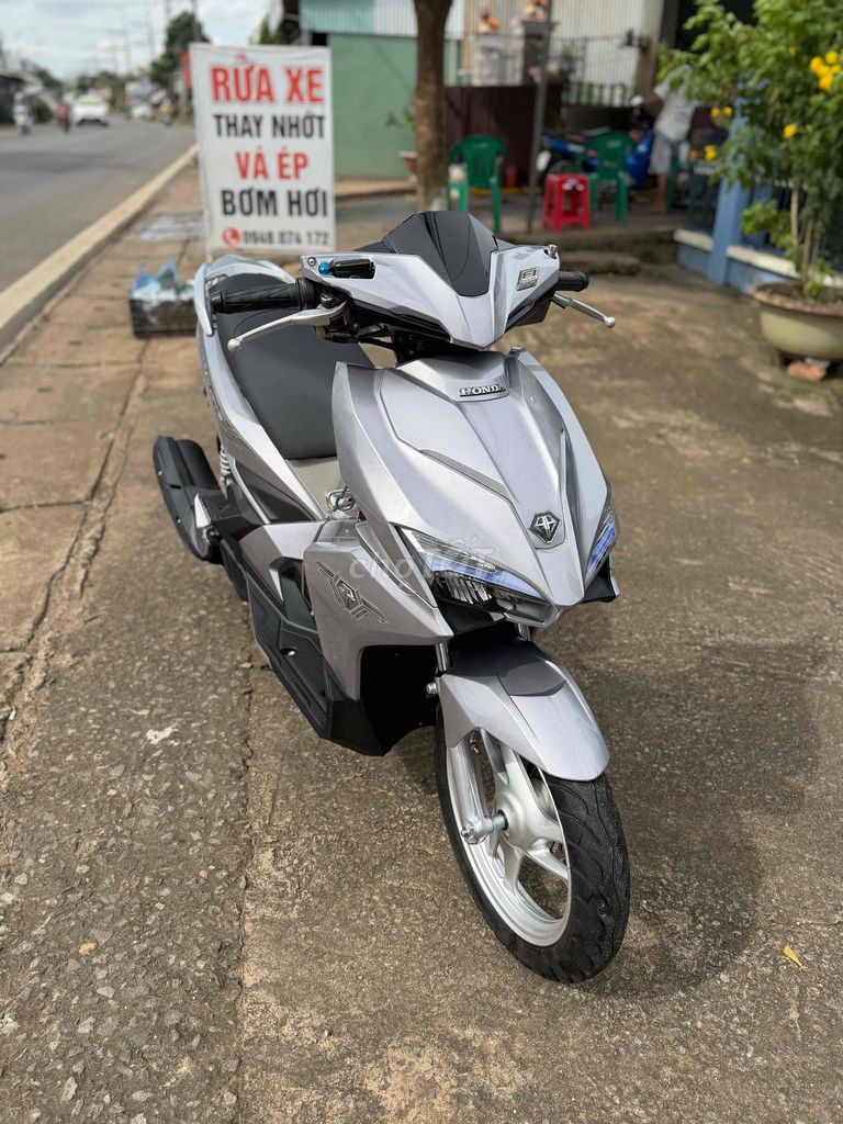 Honda Air Blade 2018 - ảnh 1