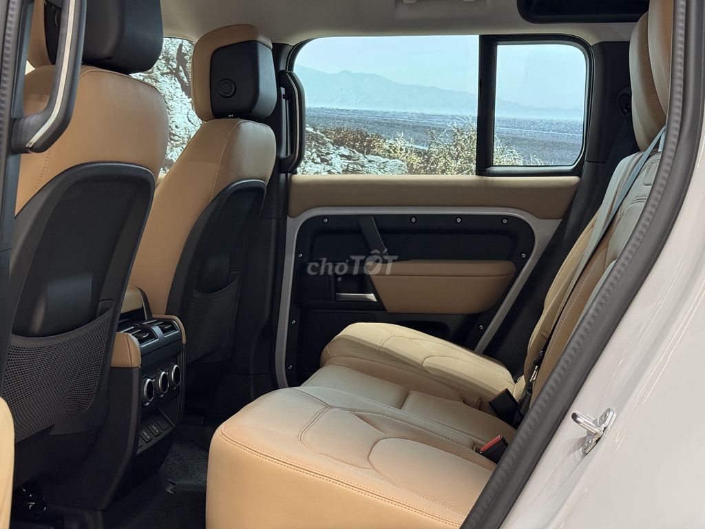 Land Rover Defender 2026 - ảnh 3