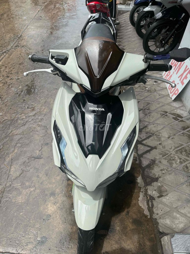 Honda Air Blade 2021 - ảnh 1