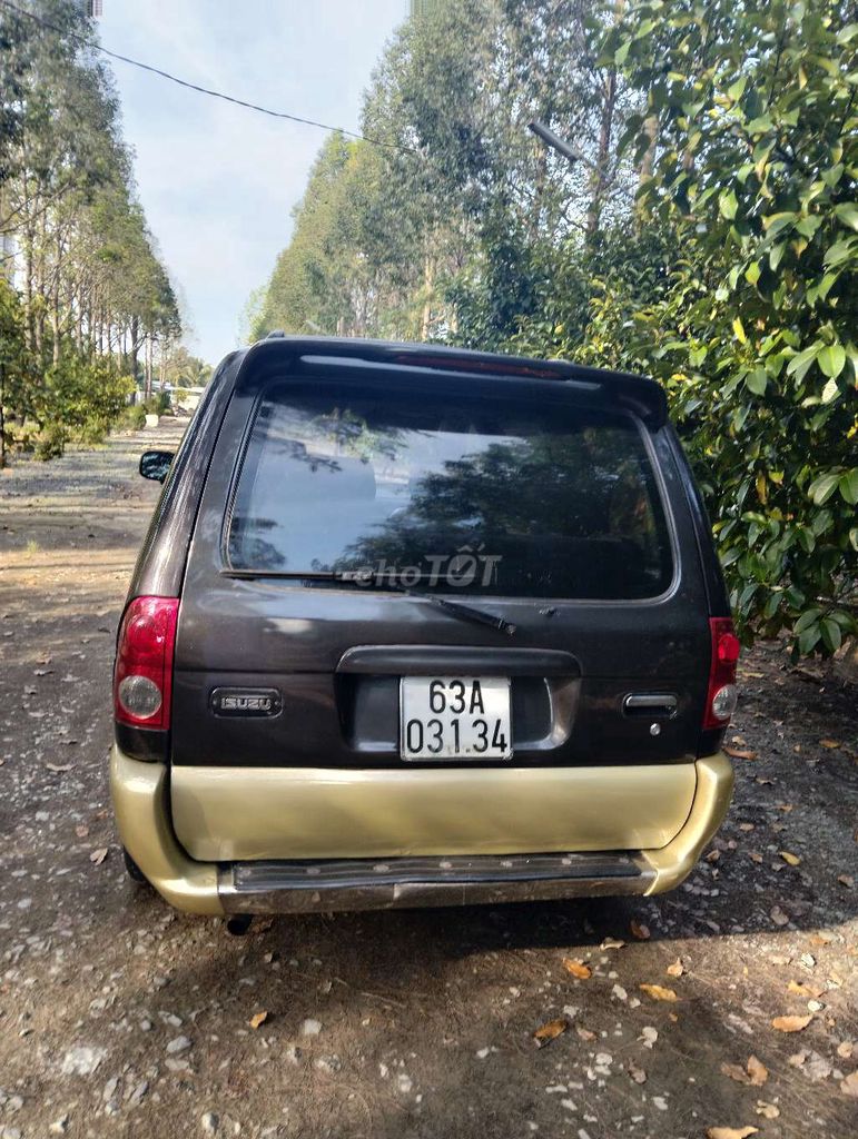 Isuzu - ảnh 1