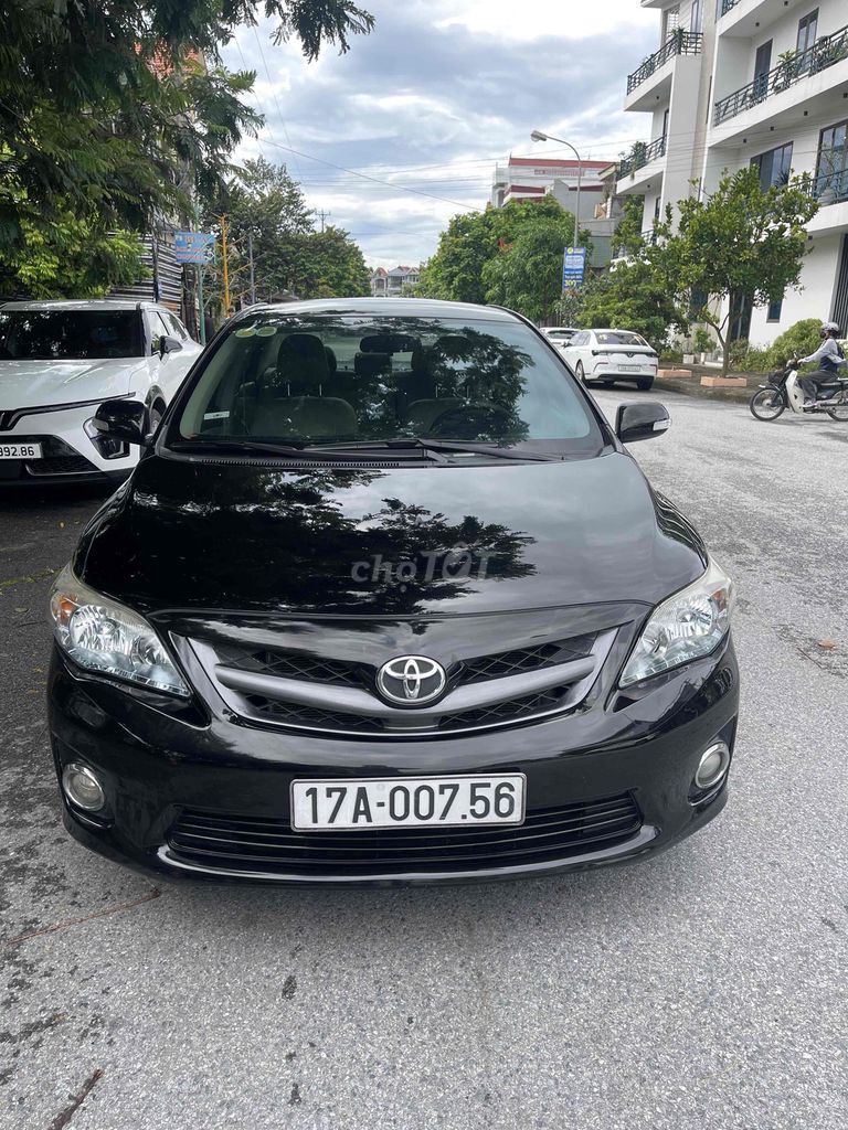 Toyota 2012 - ảnh 1