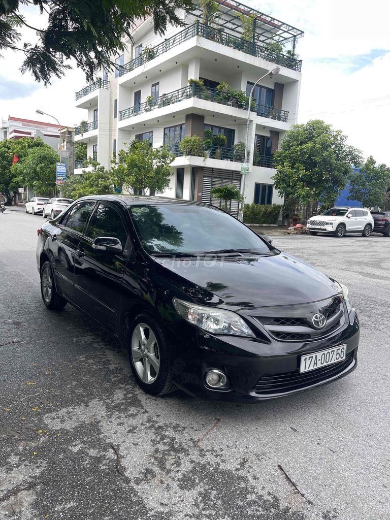 Toyota 2012 - ảnh 2