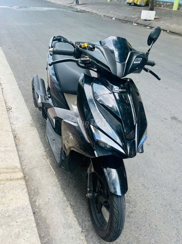 Honda Air Blade 2018 - ảnh 3