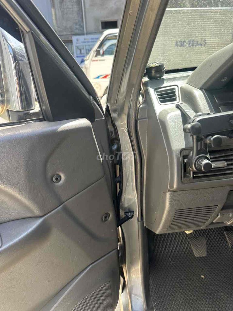 Mitsubishi Pajero 2004 - ảnh 3