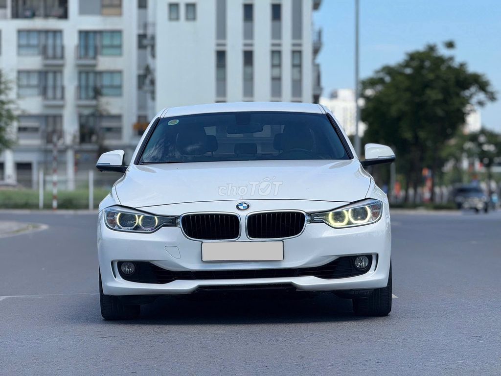 BMW 2013 - ảnh 1