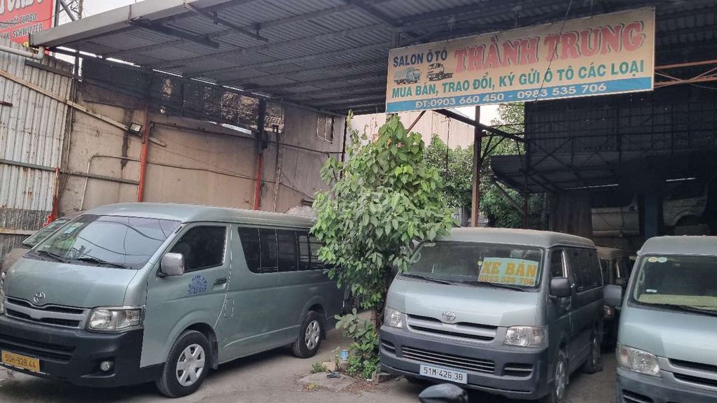 Toyota Hiace 2006 - ảnh 1