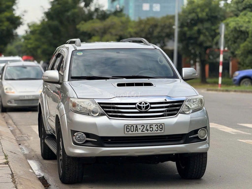 Toyota Fortuner 2015 - ảnh 3