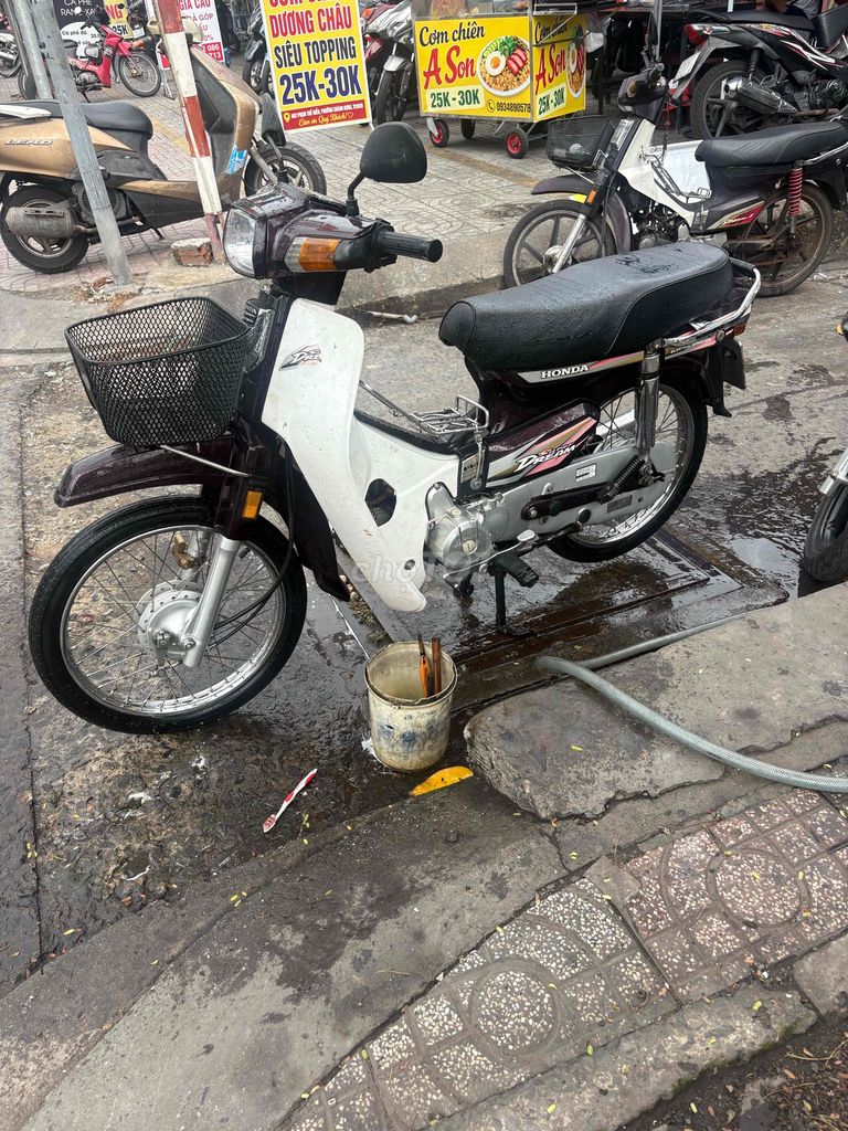Honda Dream 2005 - ảnh 2