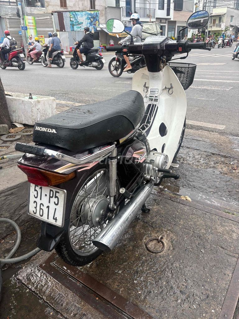Honda Dream 2005 - ảnh 3