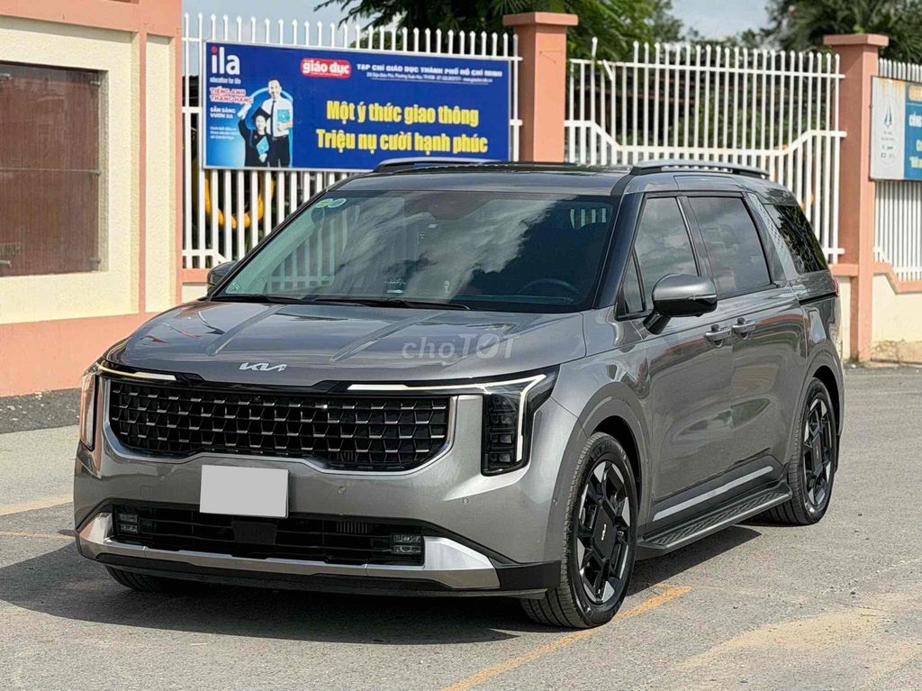 Kia Carnival 2025 - ảnh 1