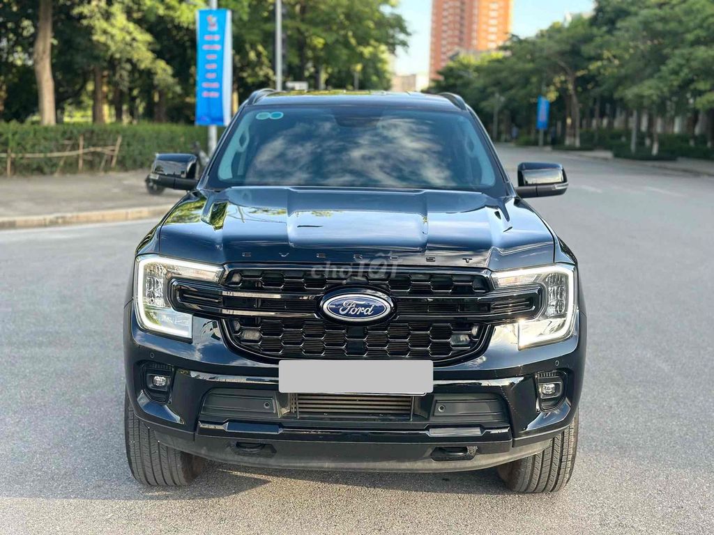 Ford Everest 2024 - ảnh 1