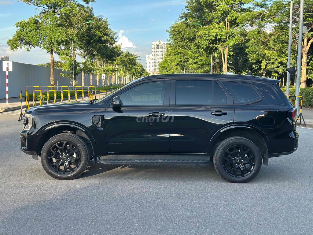 Ford Everest 2024 - ảnh 4