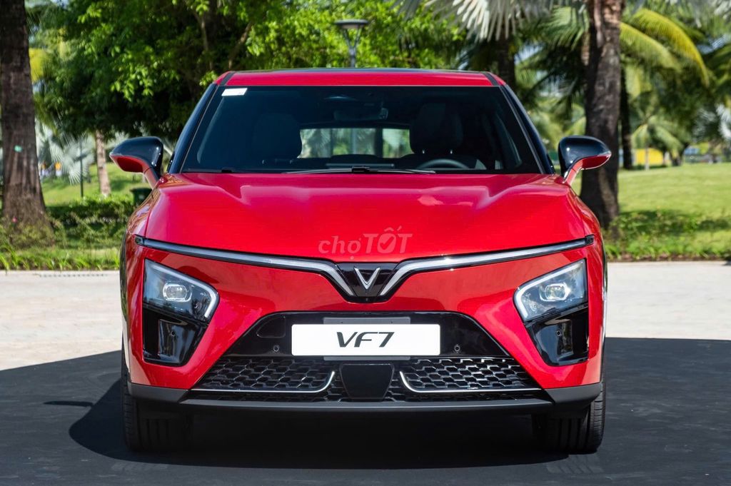 VinFast VF7 - ảnh 2